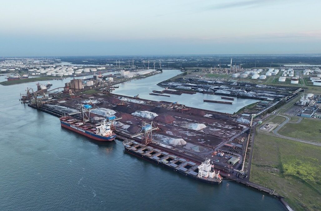 Modernisation in the port of Rotterdam